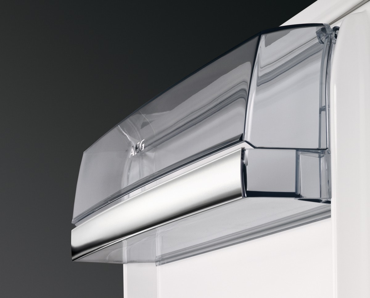 AEG Einbaukühlschrank Festtür 1225mm LED-Innen SKE812E1AC